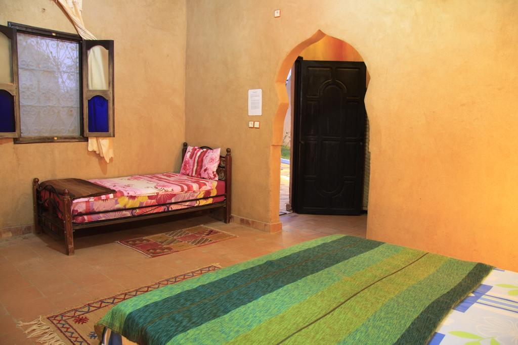 טרודאנט Maison D'Hotes La Tour De Toile מראה חיצוני תמונה