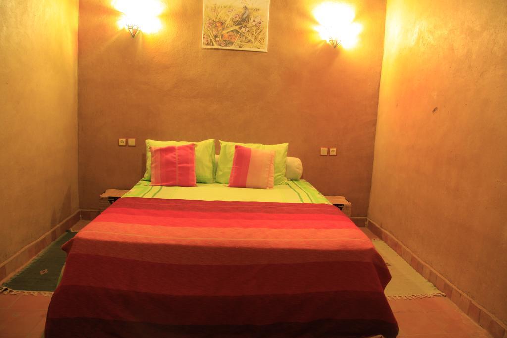 טרודאנט Maison D'Hotes La Tour De Toile מראה חיצוני תמונה