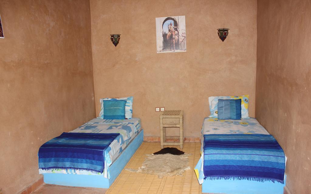 טרודאנט Maison D'Hotes La Tour De Toile מראה חיצוני תמונה