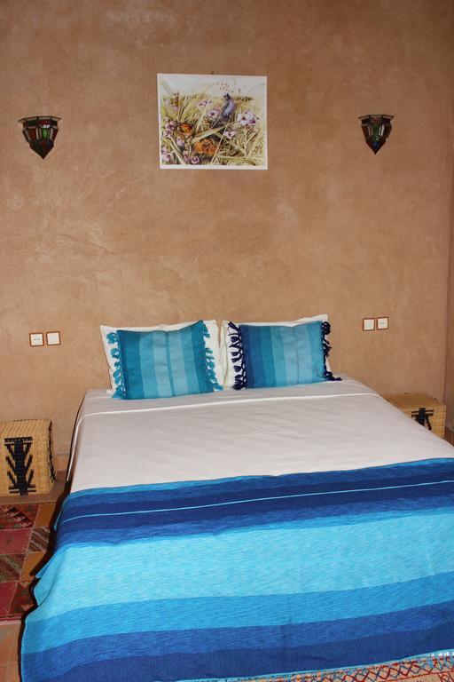 טרודאנט Maison D'Hotes La Tour De Toile מראה חיצוני תמונה