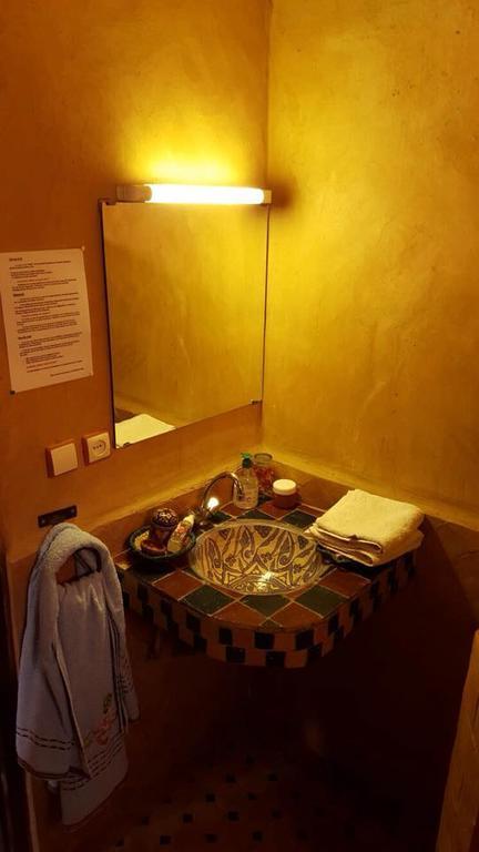טרודאנט Maison D'Hotes La Tour De Toile מראה חיצוני תמונה