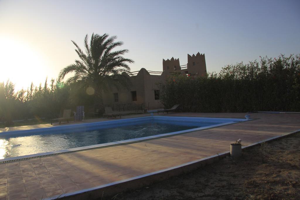 טרודאנט Maison D'Hotes La Tour De Toile מראה חיצוני תמונה